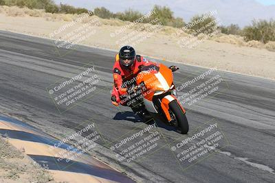 media/Dec-01-2025-Moto Forza (Mon) [[2daa91e15f]]/3-Beginner Group/Session 4 (Turn 10 Inside)/